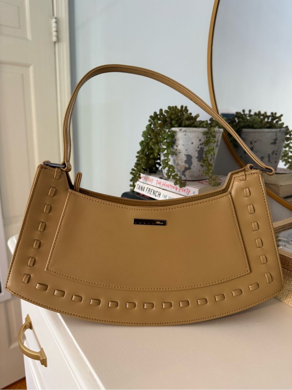Vintage Guess Crescent Shoulder Bag Tan Brown Y2K